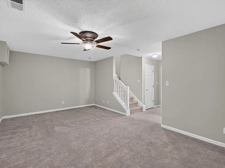 80 Tannenbaum Cir — Photo 28