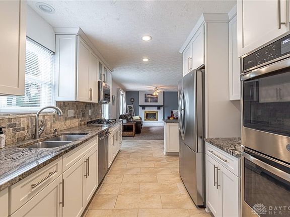 4th image of 7588 Kennesaw Dr