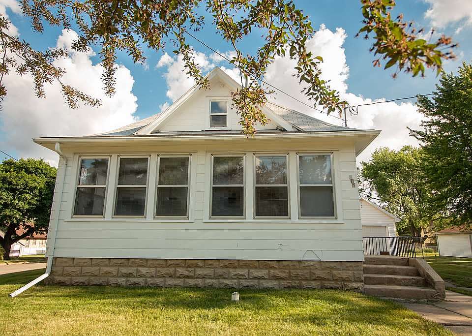 1st image of 312 H Ave