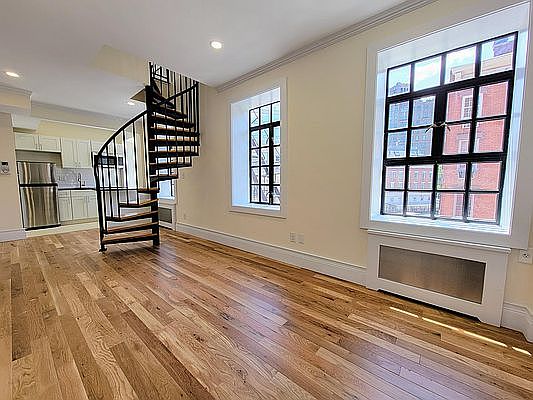 4th image of 183 W 10th St #Z