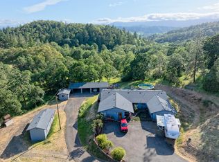 981 Oakview Dr, Roseburg, OR 97471