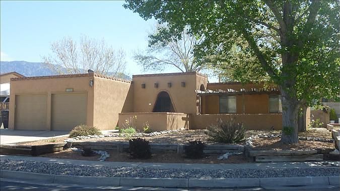 1st image of 7206 Yorktown Pl NE