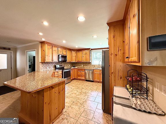2nd image of 1191 Aderhold Rogers Rd
