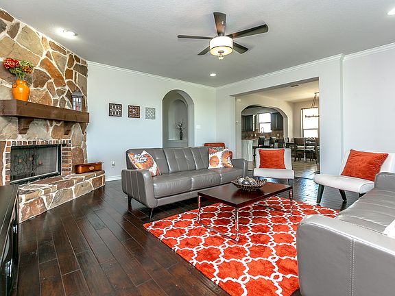 5th image of 6014 Lago Vista Dr