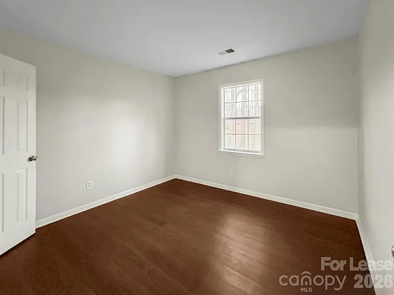 5933 Ruth Dr — Photo 15