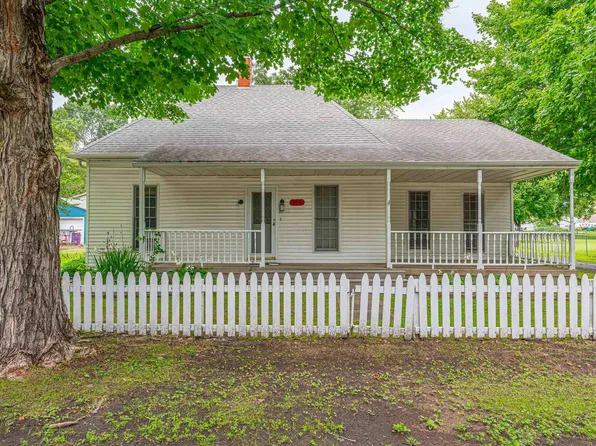 603 W Jackson St, Athens, IL 62613