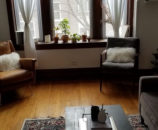 2nd image of 1850 W Newport Ave #2W