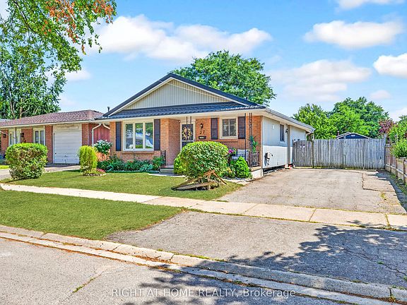 2nd image of 37 Renny Cres