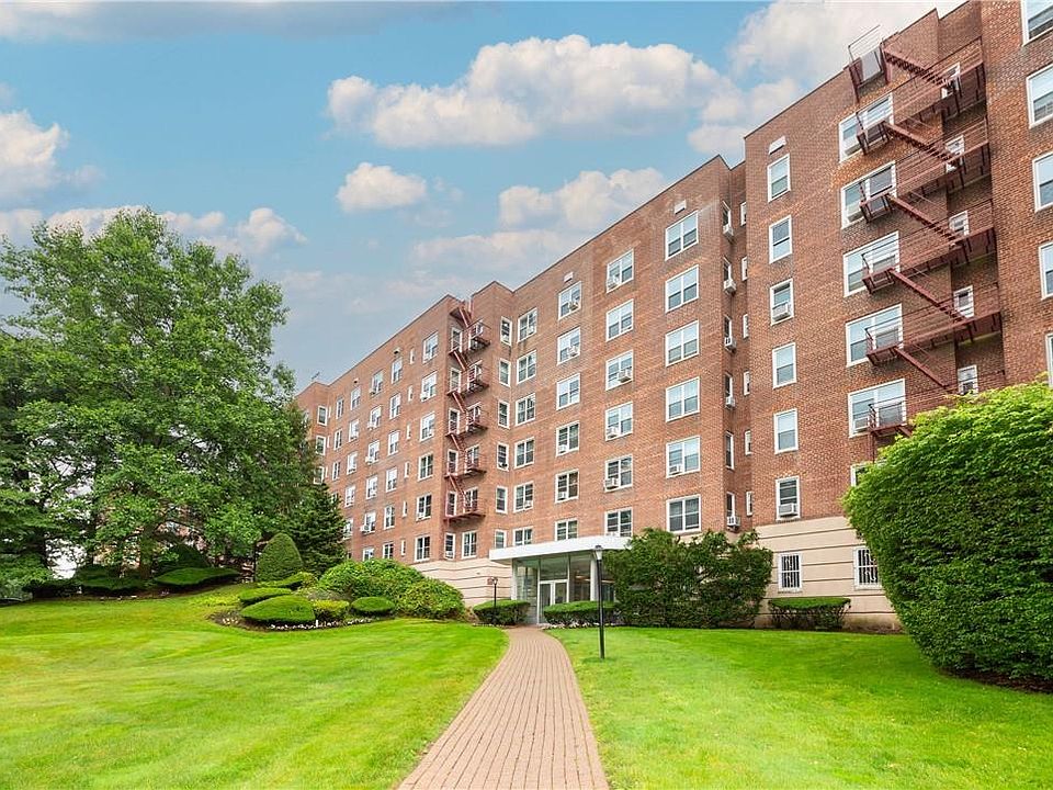 1st image of 1304 Midland Avenue #C42