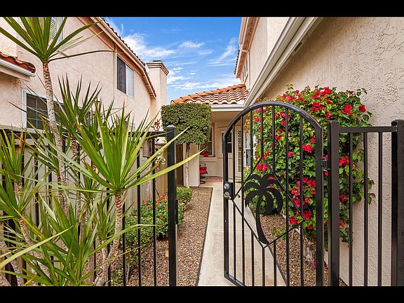 3rd image of 2434 Eagle Crest Ln
