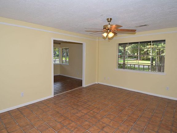 5th image of 1919 Forest Manor Dr