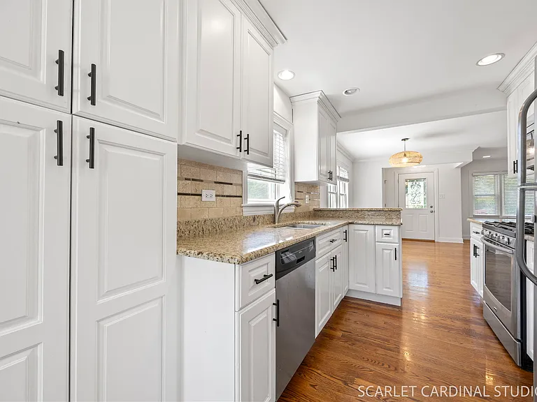 451 S Grace St — Photo 11