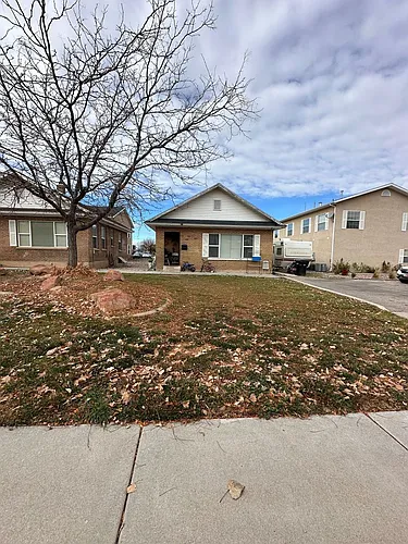 409 N 100 E Photo 1