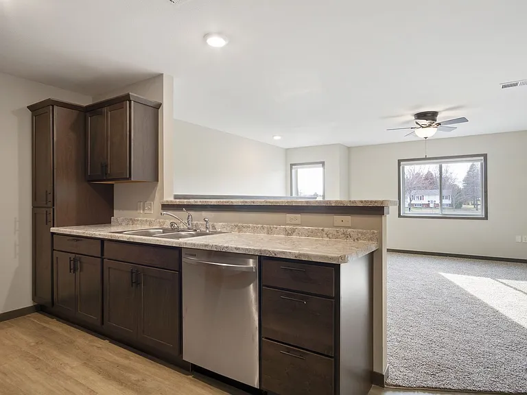 786 Peregrine Cir — Photo 12