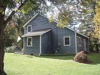 2nd image of 47 Horns Park Rd
