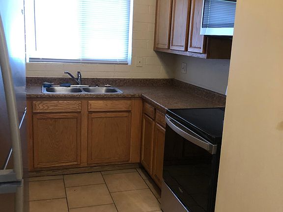 3rd image of 7101 N 68th Dr APT 4