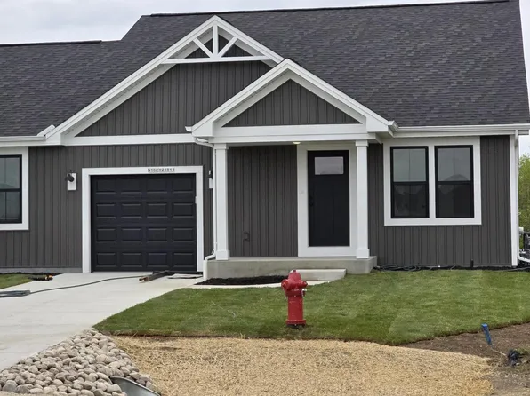 N162W21814 Poppy ROAD, Jackson, WI 53037