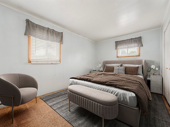 4th image of 1021 Chippewa Cir