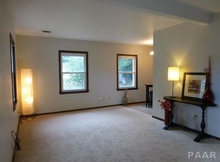 127 Kenwood Ave, East Peoria, IL 61611