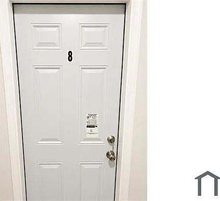 318 N Paca St #8 — Photo 2