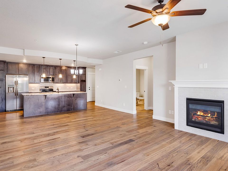 1st image of 4622 Hahns Peak Dr #103