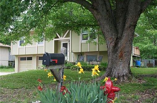 3rd image of 1624 SE Royal St