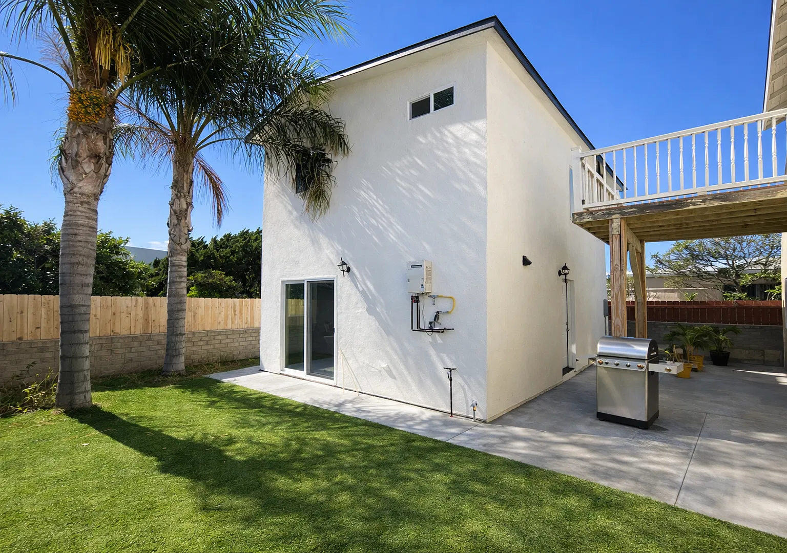 Newer Build! 4BD/2BA on 63rd — Photo 1