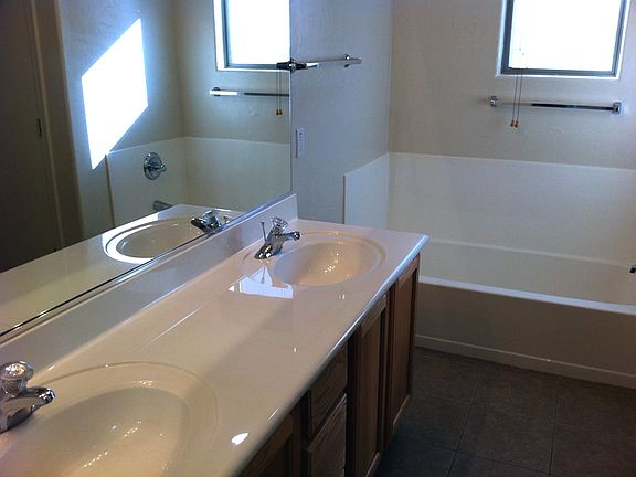 4th image of 2027 E University Dr Unit 118