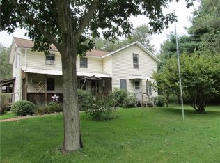 9451 Luce Rd, Guys Mills, PA 16327