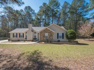 15 Sawgrass Manor Dr, Newnan, GA 30265