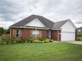 613 Weston Cir, Cave Springs, AR 72718