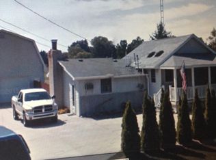 3176 S Belsay Rd, Burton, MI 48519