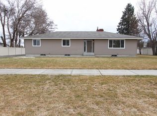 1096 W Miles Ave, Hayden Lake, ID 83835