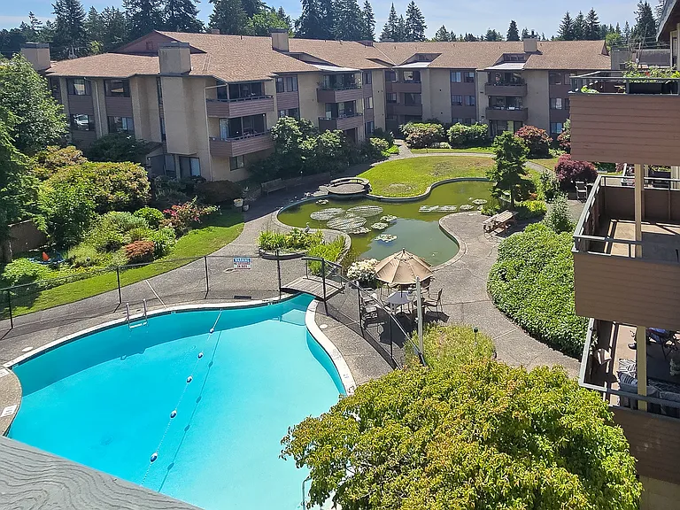 Highlands Apartments — Photo 10