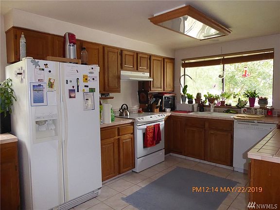 2nd image of 1100 322nd St