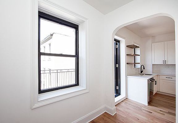 5th image of 392 Court St Floor 2