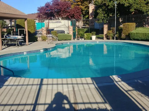 4102 Weymouth Ln, Sacramento, CA 95823