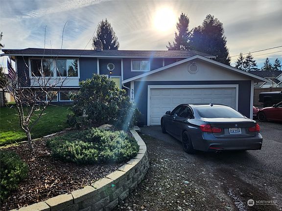 2nd image of 3910 180th Street E