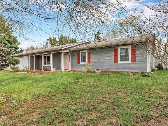5th image of 229 Saddle Creek Dr NW