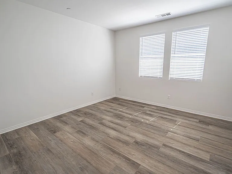 24478 Marzal St — Photo 9