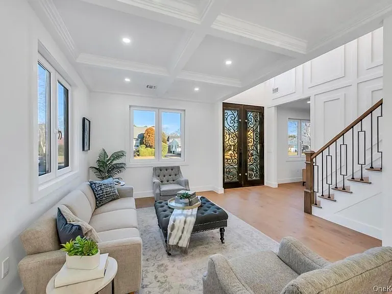 126 Rim Ln — Photo 4