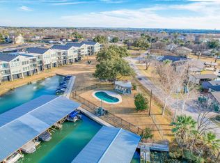 806 Highcrest Dr APT 19, Marble Falls, TX 78654