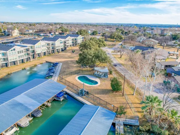 806 Highcrest Unit #19, Granite Shoals, TX 78654