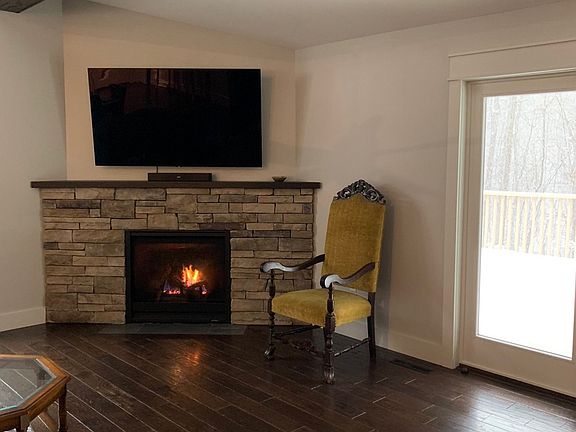 5th image of 23 Stonehedge Dr