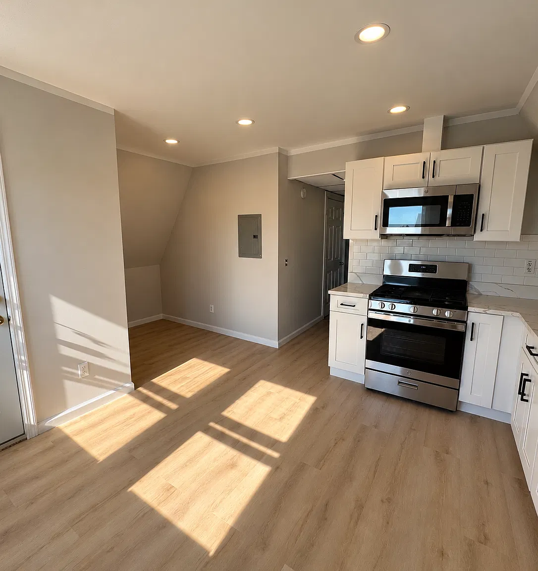 2 bed, $2,000 — Photo 1