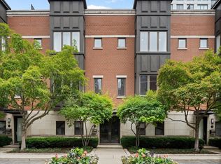 460 W Superior St #4-5, Chicago, IL 60654