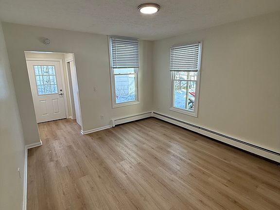 4th image of 195 Lenox St APT 1