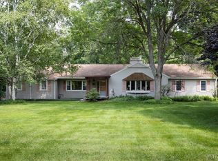 116 Girdle Rd, East Aurora, NY 14052