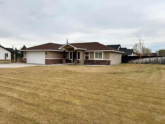 2nd image of 114 Apple Blossom Dr