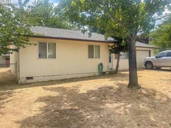 1410 Bebeau Ln, Sutherlin, OR 97479